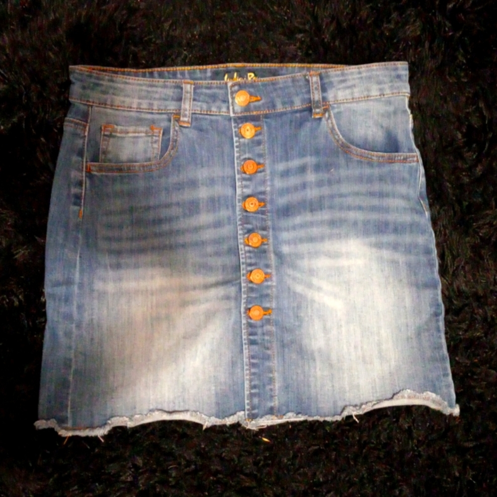 Blue Jean Skirt Size: 7/27